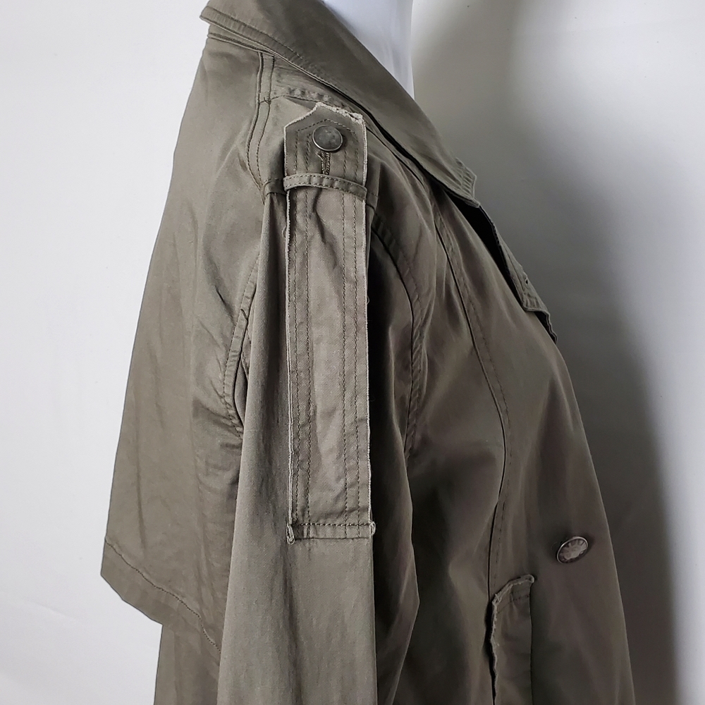 American Rag Raw-edged Epaulette Jacket - Picture 4 of 6